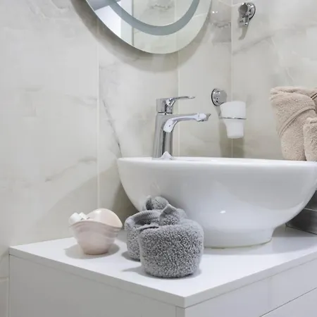 Appartamento апартамент за гости ивви-1